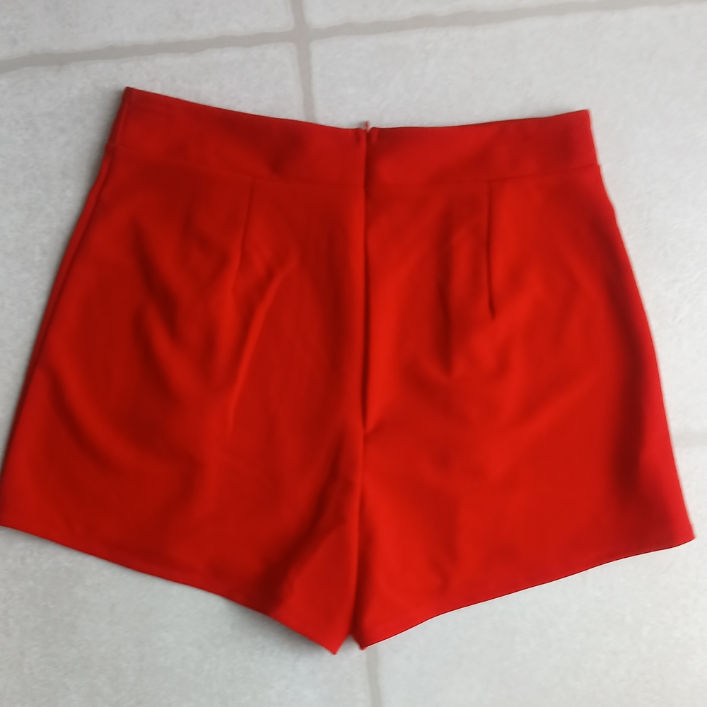 Retro Style High Waisted Red Women's Shorts - Picture 2 of 6